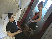 Blondyna ujeżdża kolegę