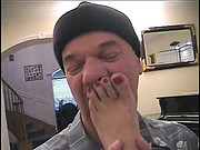 Mamuśka i jej zgrabne nóżki