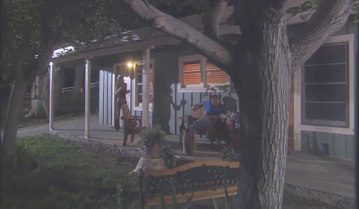 Ruchanko przed domem