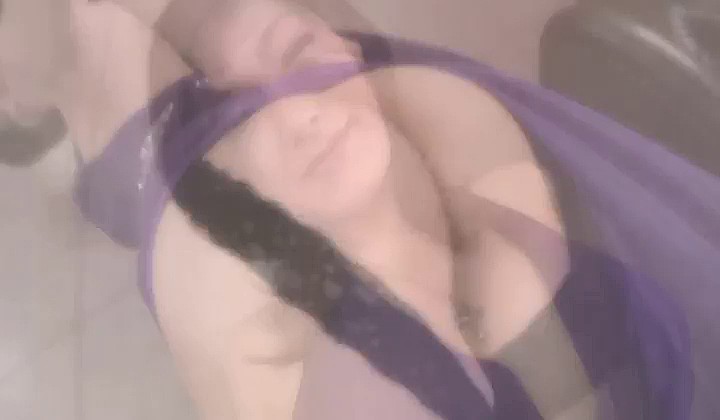 Seksowna Japonka podwójnie zalana