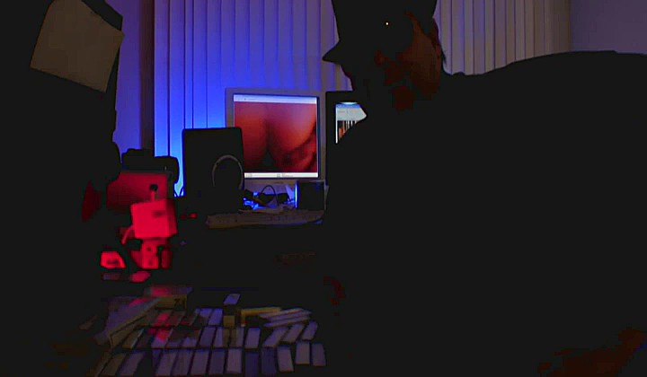 Murzyn tnie blondynę a brunetka robi loda