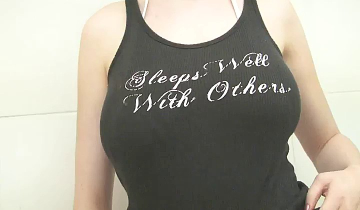 Amatorka z ogromnym biustem