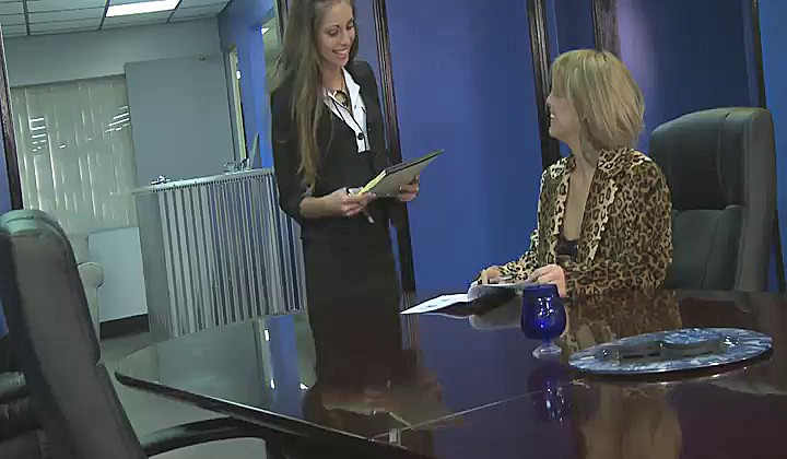 Biurowe zabawy ślicznotek