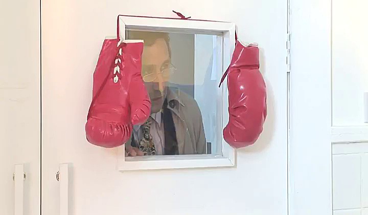 Zboczeniec zapina dwie zdziry