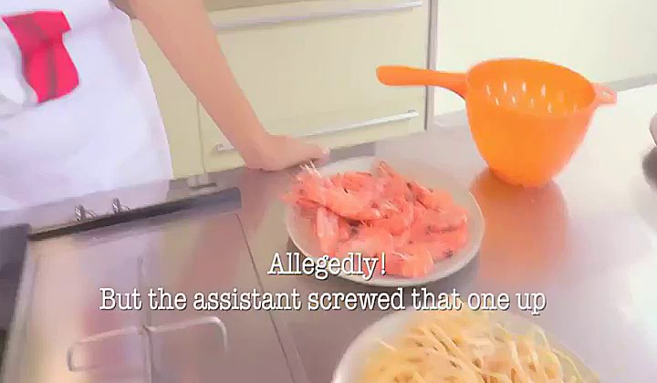 Gorąca kucharka wzięta na blacie