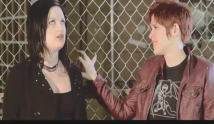 Koleżanka wyssała jej soczki