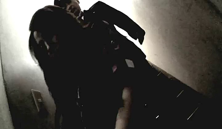 Głębokie gardło w areszcie