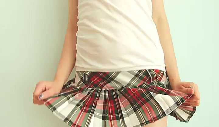 Niunia zrzuca ciuszki