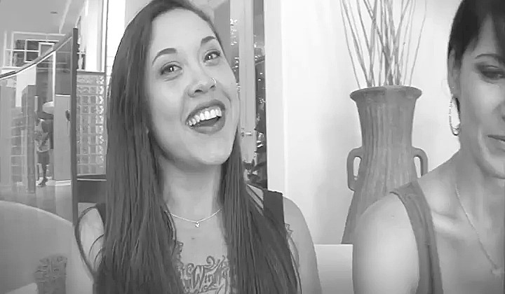 Lizanko fajnych brunetek