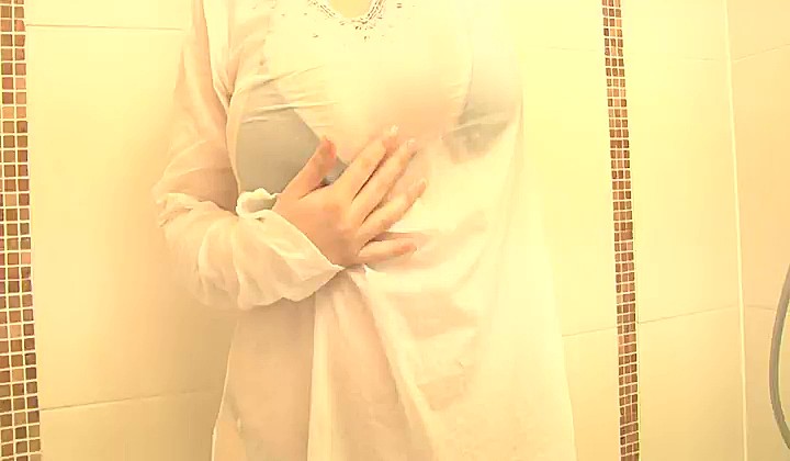 Cycuchy pod prysznicem